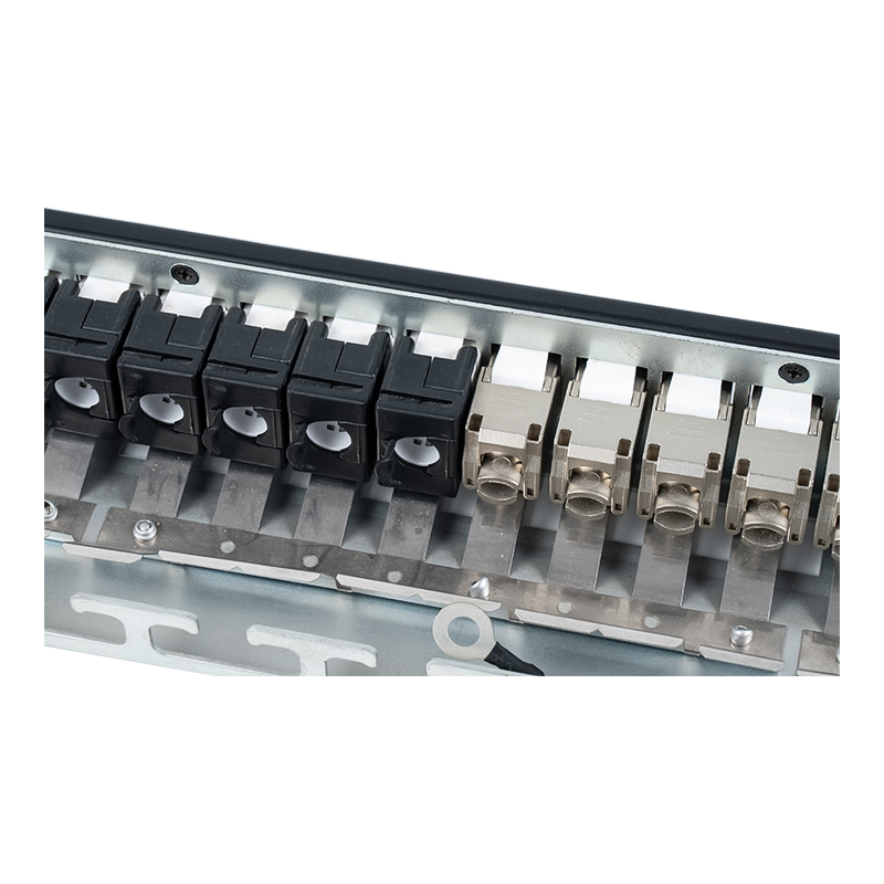 19 tuuman 1U 24-porttinen suojattu patch-paneeli (C6A-moduulilla) SP-3246S-24P 19 tuuman 1U 24-porttinen suojattu patch-paneeli (C6A-moduulilla) SP-3246S-24P